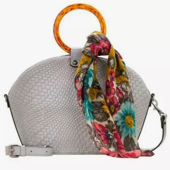 Patricia Nash Handbags - NWT Patricia Nash Meldola Dome Satchel in Light Grey‎
